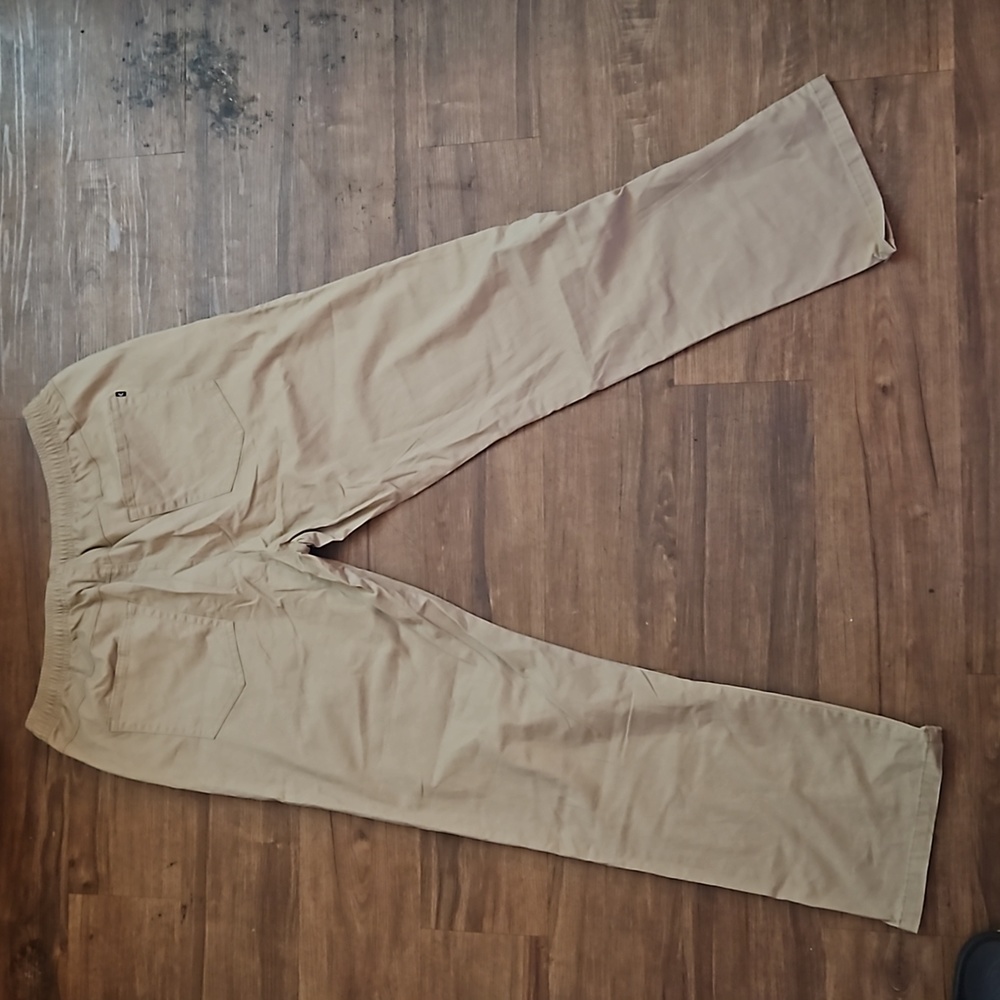 NWT Men's Size 36x30 Rusty "Illusion Beach Pants" Fennel Color.